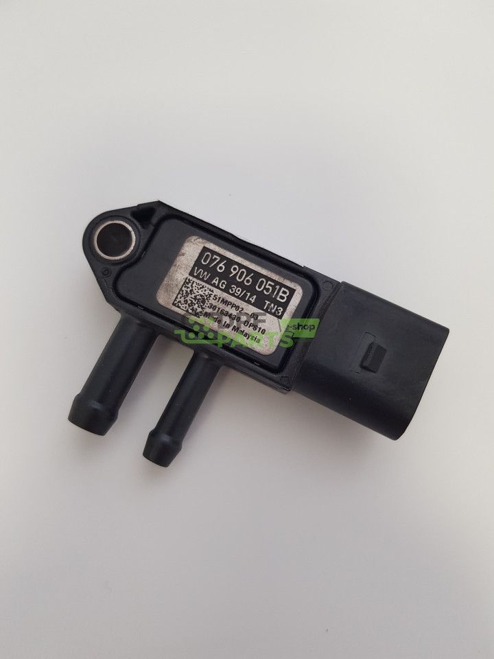 Czujnik różnicy ciśnień VW Golf IV / AUDI A3 / SKODA Octavia - 076906051B