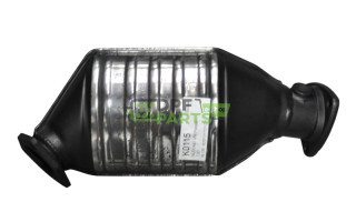 Katalizator AUDI A4 / VW Passat - 1,8T - 8D0131701CB