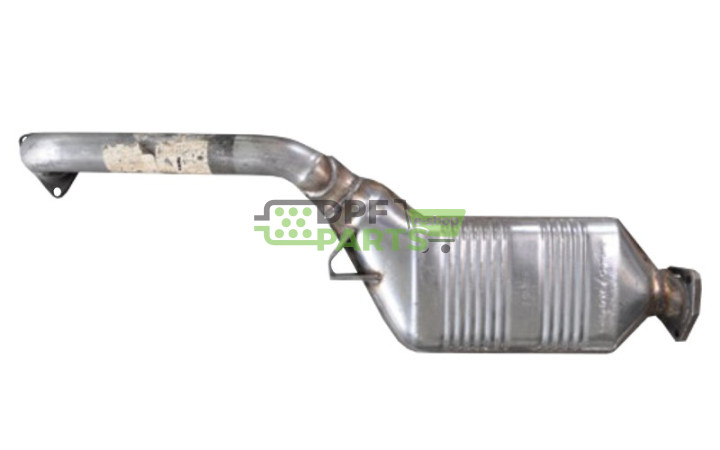 Katalizator Audi A6 C4 2,6 V6 - lewy - 0131701M